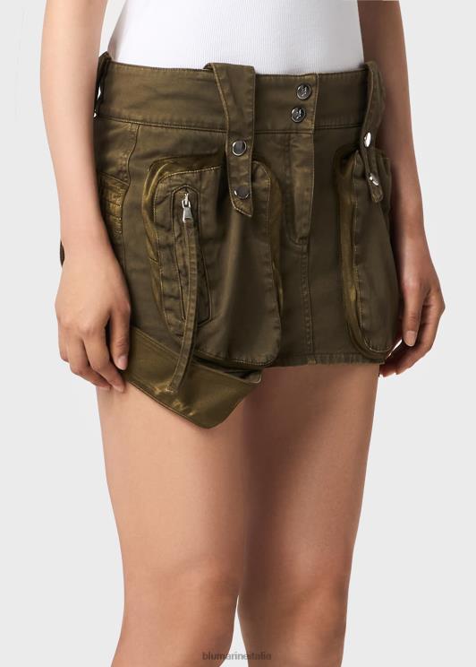 Blumarine donne minigonna con tasche cargo e borchie abbigliamento 0L44T143